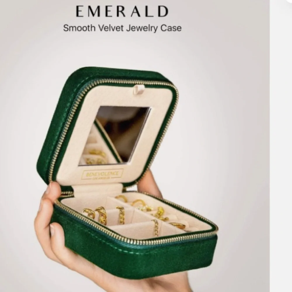 Benevolence Los Angeles Emerald Green Velvet Travel Jewelry Organizer Box